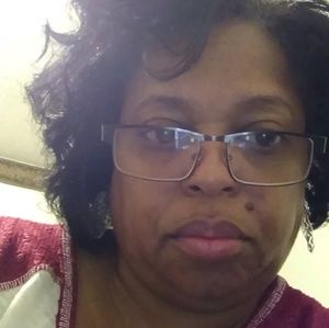 Meet your Posher, Sylvia